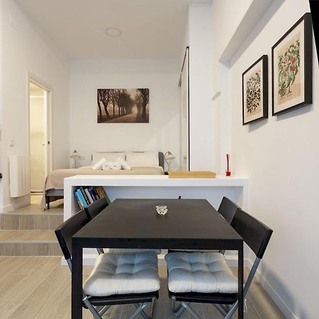 1 Bedroom 1 Bathroom Furnished - Av De America - Studio - Mintystay Madri Exterior foto