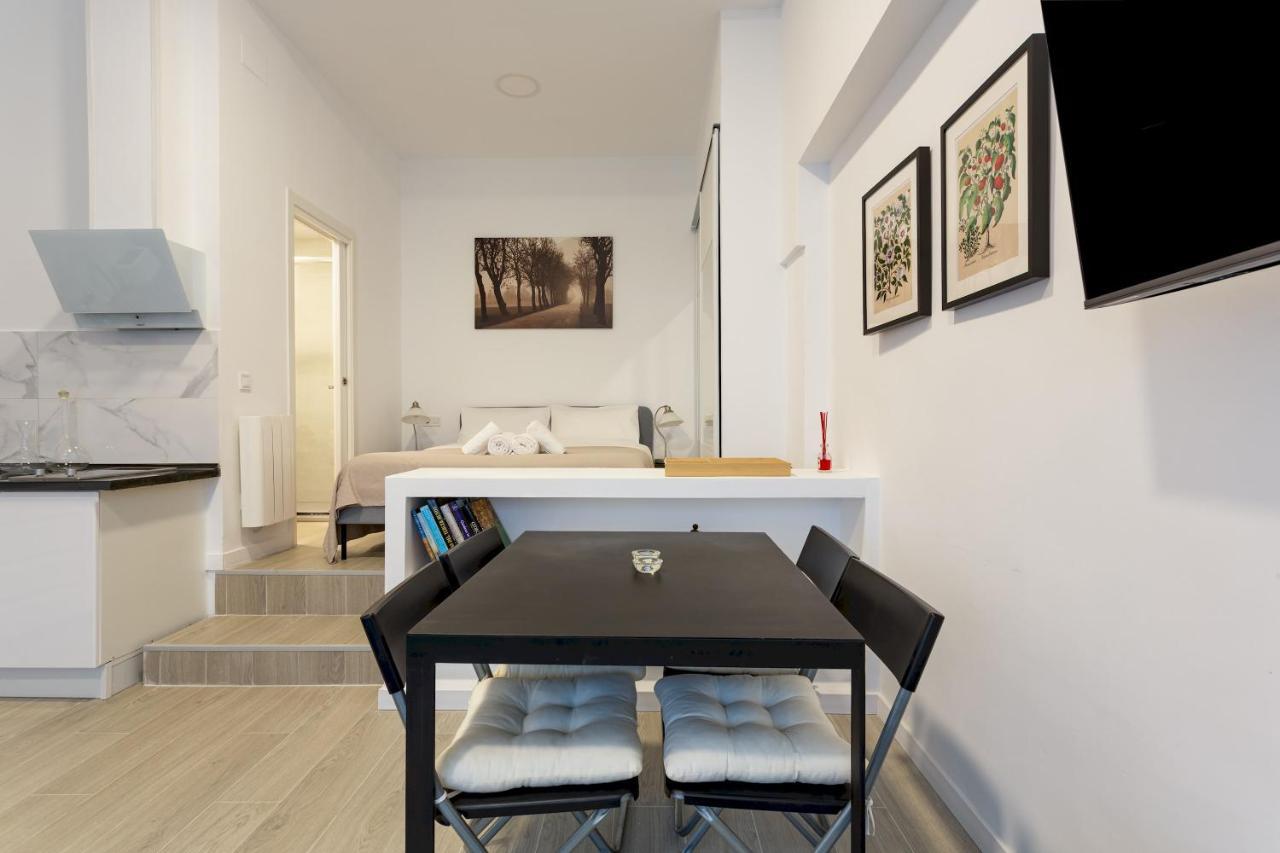 1 Bedroom 1 Bathroom Furnished - Av De America - Studio - Mintystay Madri Exterior foto